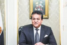 Photo of عبدالغفار يوافق على إقامة انتخابات الاتحادات الطلابية