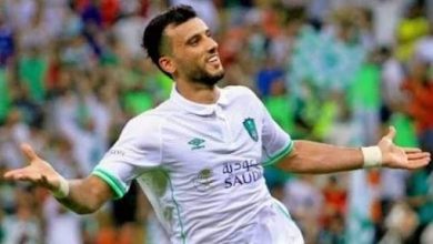Photo of السومة ولوشيسكو يفوزان بجائزة لاعب ومدرب الشهر في الدوري السعودي