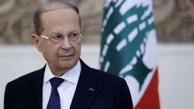 Photo of الرئيس اللبناني يؤكد ضرورة وضع حد للضرر الذي يتعرض له المودعون بالبنوك