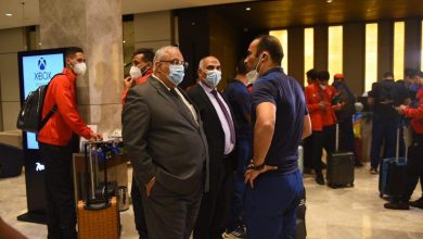 Photo of سفير مصر بالنيجر يستقبل بعثة الأهلي في المطار