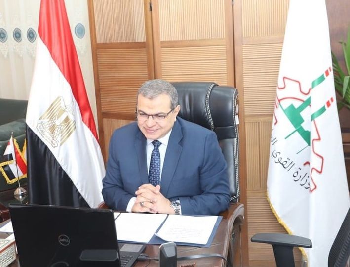 وزير القوى العاملة