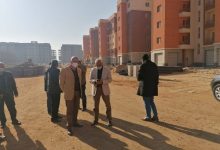 Photo of عبدالعزيز يقوم بجولة تفقدية لمتابعة سير العمل بمشروع عمارات “السلام”