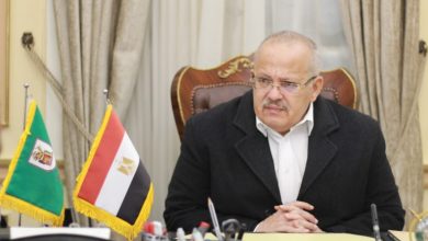 Photo of استكمال الدراسة عن بعد بمنصات التعليم الإلكتروني بالجامعات