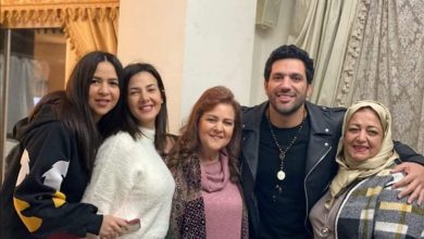 Photo of شاهد.. الحزن يسيطر على عائلة الفنانة دنيا سمير غانم