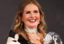Photo of الفنانة يسرا تواجه صعوبة التنفس وحالتها لا تستدعى نقلها لمستشفى العزل