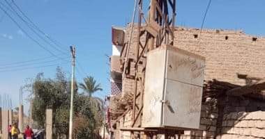 Photo of خطة لتحويل أسلاك الجهد المتوسط بكابلات أرضية بقرية العزايزة فى أسيوط