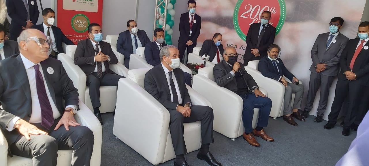عشماوى: ضخ استثمارات بقيمة 500 مليون دولار لافتتاح 16 هايبر ماركت