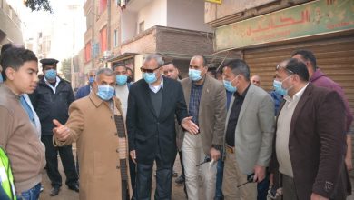 Photo of إستجابة لشكوى المواطنين… الهجان يقوم بحملة لإزالة الإشغالات والتعديات على الطريق العام وفتحه أمام المواطنين والتنسيق لرصفه