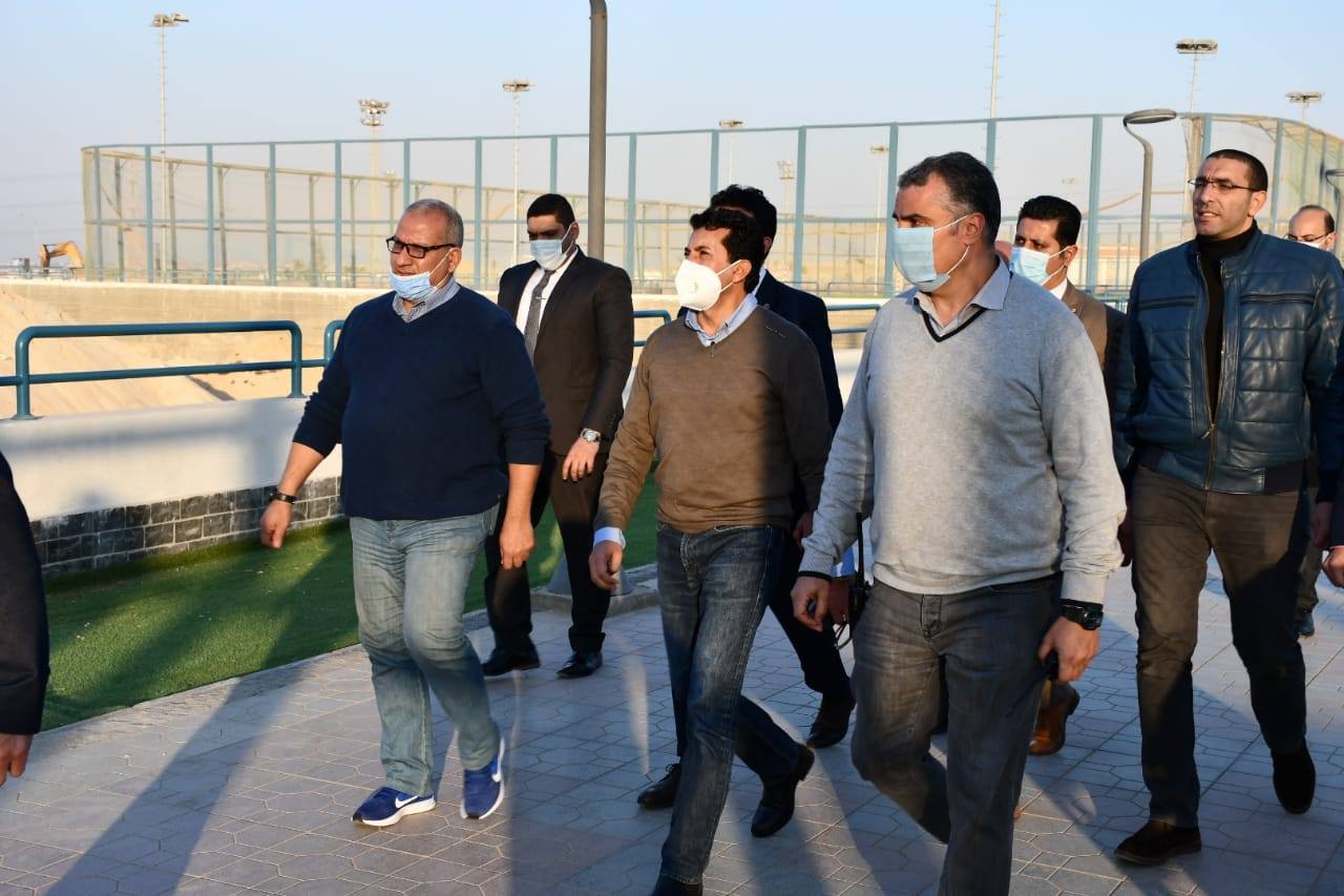 صبحي: يقوم بجولة تفقدية داخل نادي النادي ب 6 أكتوبر