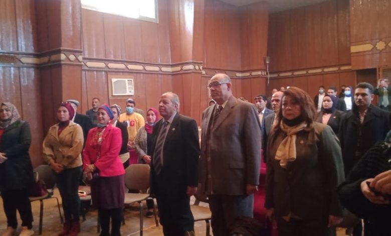 Photo of خلال ندوة مواجهة الفساد محافظ القليوبية الأسبق يطالب بعودة المجالس المحلية وتعديل تشريعات مواجهة الفساد