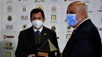 Photo of “صبحي وفلاديمير ليسن” يشاهدان نهائي فردي الاسكيت بكأس العالم للرماية ويسلمان جوائز المراكز الاولى