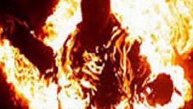 Photo of ” سيدة “تشعل النار في جسدها داخل المقابر لخلافاتها مع زوجها…تفاصيل