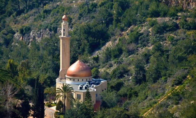 Photo of السلطات اللبنانية تقرر فتح المساجد غدا لإقامة صلاة الجمعة فقط