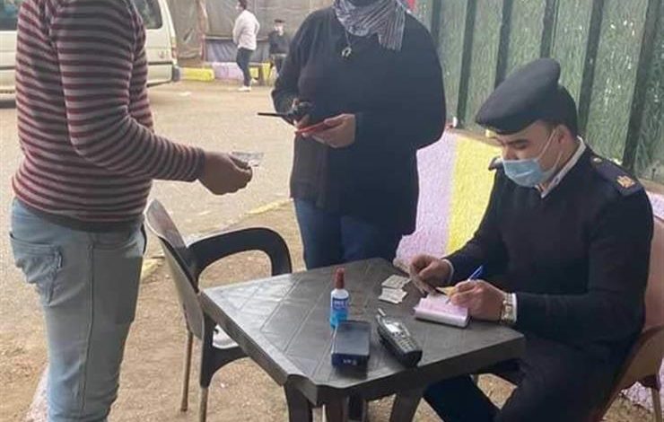 Photo of تحرير 12744 غرامة فورية لعدم ارتداء الكمامات و542 محلا مخالفا لقرار الغلق