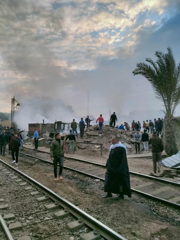 عاجل| حريق ضخم يلتهم محلات نفق ممر المحطة بقلب مدينة الزقازيق