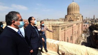 Photo of رئيس الوزراء: معلومات مغلوطة ومضللة عن هدم وتهجير سكان القاهرة التاريخية