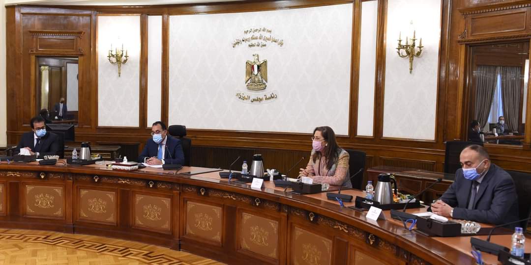 "مدبولي" يستعرض الخطة الاستثمارية لوزارة التعليم العالى... وإنشاء المركز المصرى للسيطرة على الأمراض CDC