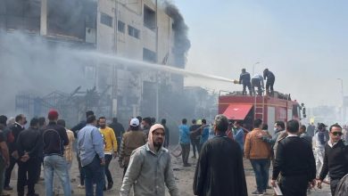 Photo of محافظ القليوبية يتابع عملية إطفاء وتبريد حريق نشب بمصنع للملابس الجاهزة بمنطقة اسكان الشباب بمدينة العبور