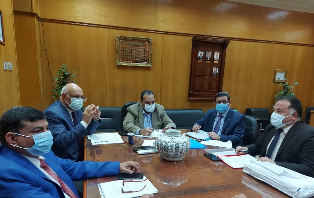 بلغ عددهم 18 متقدمًا: لجنة قيادات جامعة بنها تستقبل المتقدمين للوظائف الإشرافية