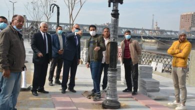 Photo of محافظ القليوبية يقوم بجولة لمتابعة أعمال رصف طريق كورنيش وممشى النيل ببنها
