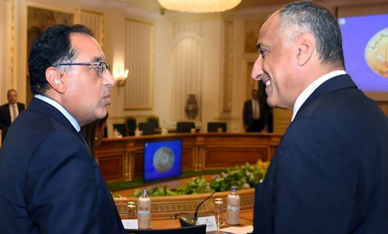 مدبولي يشكر محافظ البنك المركزي للتنسيق مع الحكومه في مختلف المجالات