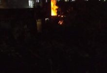 Photo of إندلاع حريق بمنزل في كفر الجزار…والحماية المدنية تتدخل