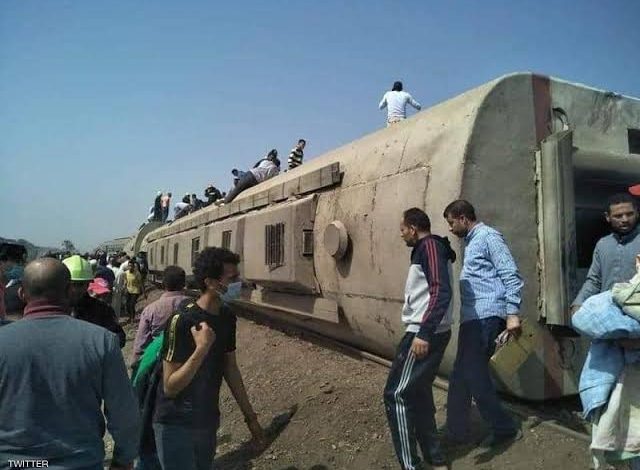 Photo of نائبة تطالب بسرعة معاقبة المتسببين في تكرار حوادث القطارات