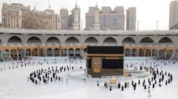 Photo of توفير 70 كاميرا حرارية لرصد درجات الحرارة للمعتمرين بالمسجد الحرام
