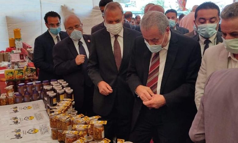 Photo of وزير التموين ومحافظ القليوبية يفتتحان معرض «أهلًا رمضان» بشبرا الخيمة
