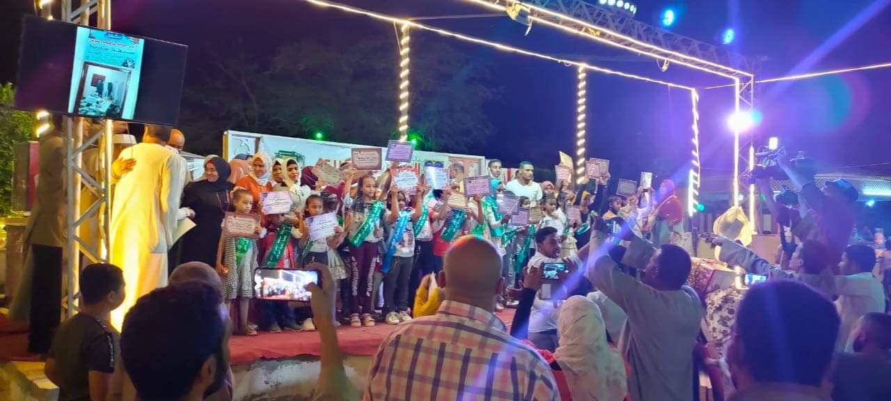 جمعية رعاية المرضى ونبض إسنا تكرم اوائل حفظة القران الكريم جنوب الاقصر