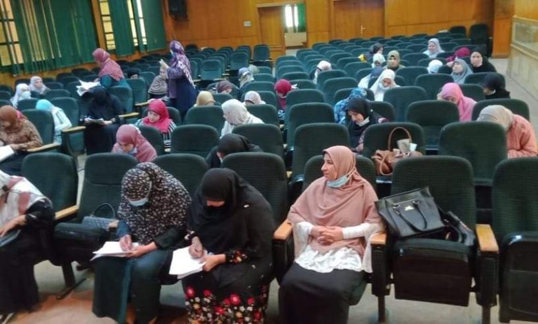 Photo of القومي للمرأة بالقليوبية يدرب الرائدات الريفيات على رسائل حملة طرق الأبواب ( المعادلة الصح )