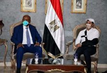 Photo of رئيس الإتحاد الإفريقي في ضيافة وزير الشباب والرياضة بمصر