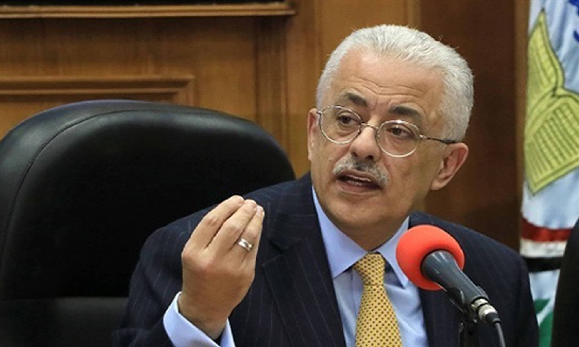 وزير التربية التعليم يحسم الجدل بشأن العام الدراسي الحالي