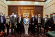 Photo of وزيرة الصحة: الاتفاق على تطوير المناهج العلمية للزمالة المصرية واعتماد تخصصات الباطنة من الكلية الملكية البريطانية