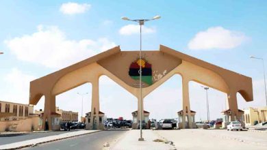 Photo of الشكاوى الحكومية: حل مشكلة 200 سائق عالق بالمعبر الليبي بالتنسيق مع الخارجية