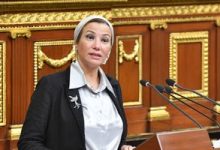 Photo of وزيرة البيئة : جاري تقنين أوضاع 5 آلاف من العاملين في جمع القمامة