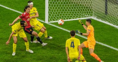 Photo of بركلات الترجيح الغواصة الصفراء تخطف أول بطولة فى تاريخها للدوري الأوروبي 
