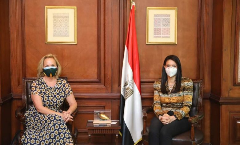 Photo of المشاط تبحث مع مديرة مكتب الوكالة الأمريكية للتنمية الدولية موقف المشروعات الجارية واستراتيجية التعاون المستقبلية