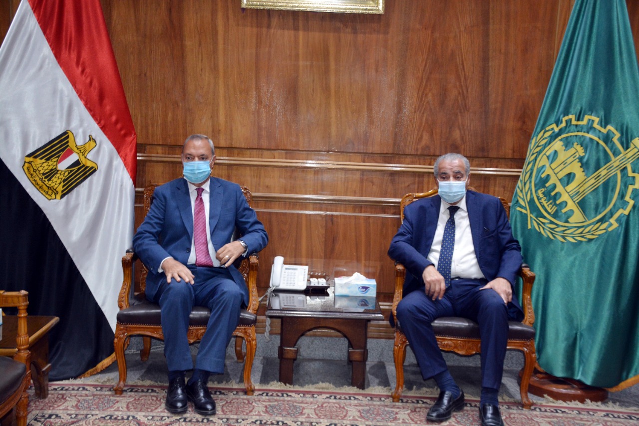 المصيلحي يتفقد صوامع بنها: أنشئت بتوجيهات الرئيس للحفاظ على القمح وإنتاج رغيف خبز مدعم للمواطن بصورة جيدة