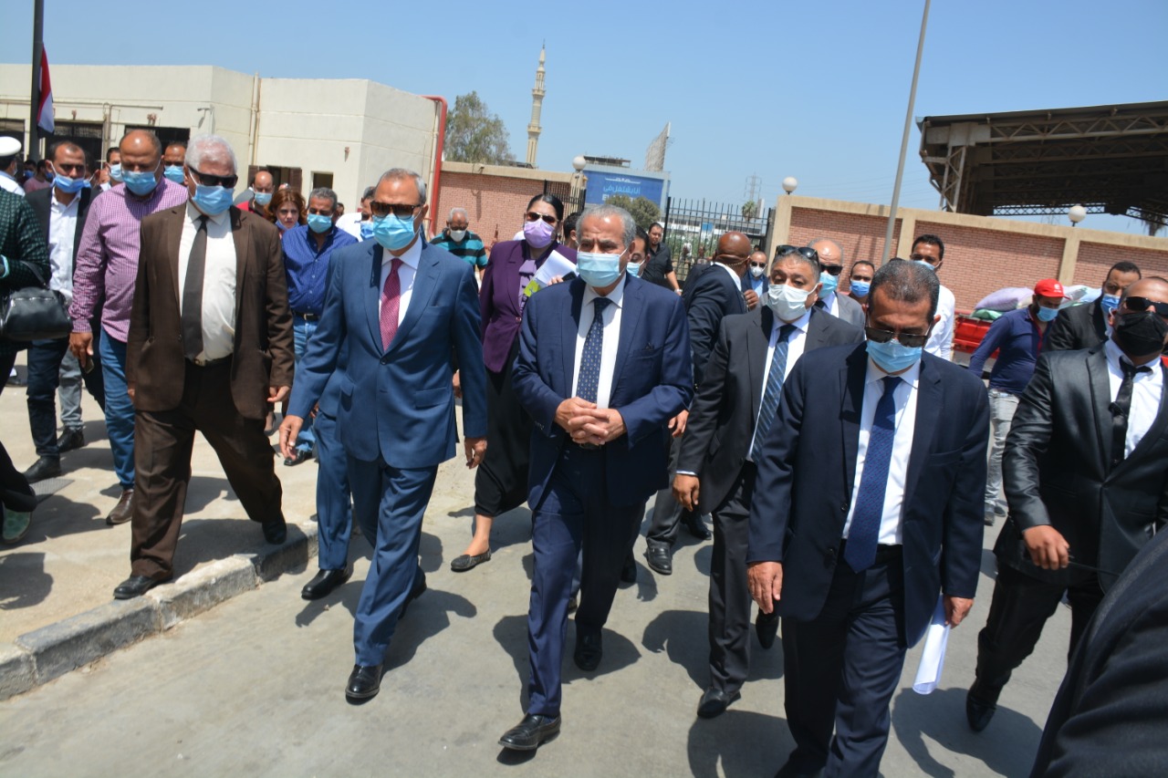 المصيلحي يتفقد صوامع بنها: أنشئت بتوجيهات الرئيس للحفاظ على القمح وإنتاج رغيف خبز مدعم للمواطن بصورة جيدة