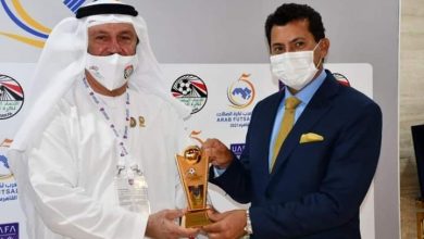 Photo of وزير الرياضة ونظيره النيجيري ورئيس الإتحاد العربي لكرة القدم يشهدون مباراة منتخبي المغرب والسعودية بكأس العرب
