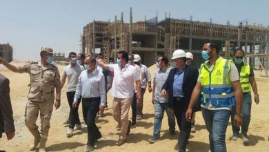 Photo of وزير التعليم العالي يتفقد الأعمال الإنشائية بجامعة الزقازيق الأهلية 