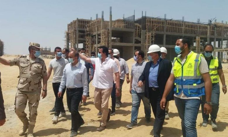 Photo of وزير التعليم العالي يتفقد الأعمال الإنشائية بجامعة الزقازيق الأهلية 