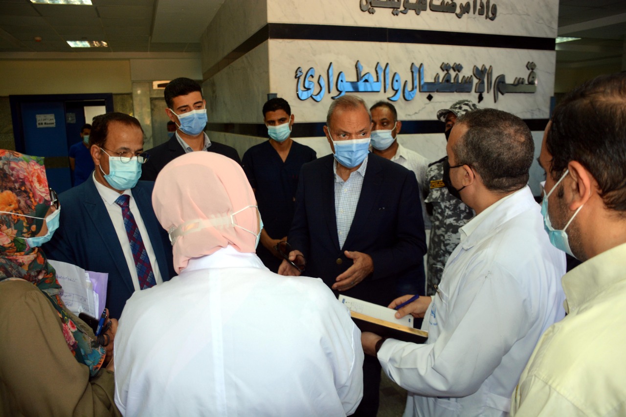 محافظ القليوبية يقوم بجولة تفقدية مفاجئة لمتابعة سير العمل بمستشفى طوخ المركزي وبنها التعليمي