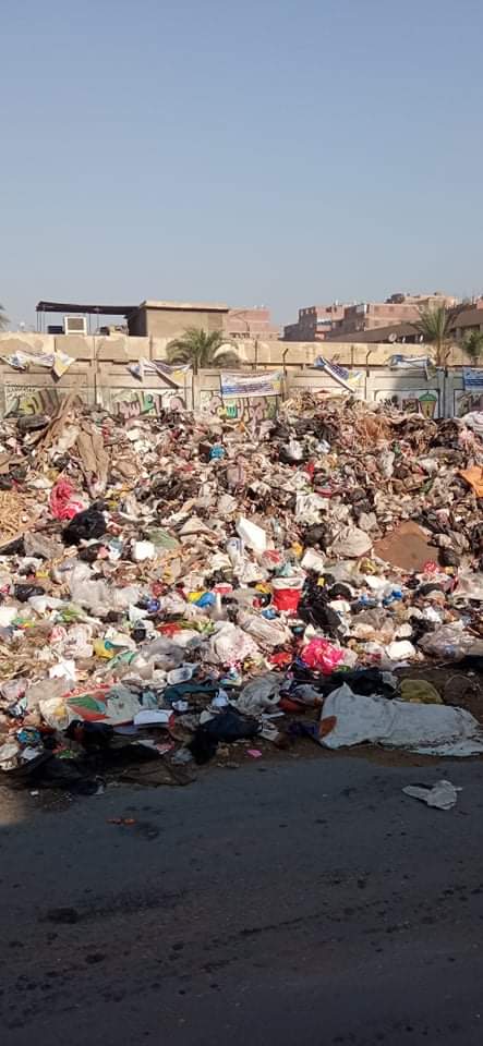 شوارع مكسرة وأطنان من القمامة.. معاناة أهالي شرق شبرا الخيمة بالقليوبية (فيديو وصور)