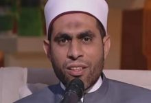Photo of تشييع جثمان أمام مسجد السيدة زينب السابق بمسقط رأسه ببنها
