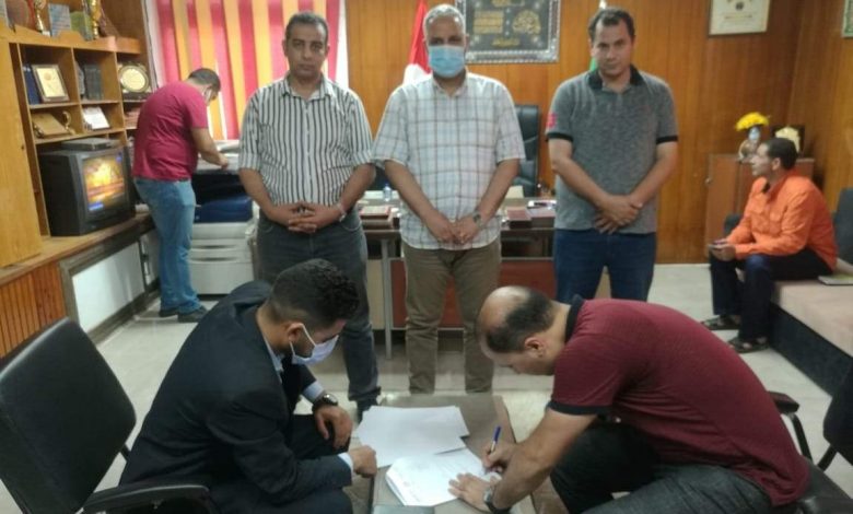 Photo of “الصبروط” يشهد توقيع بروتوكول تركيب سبعة ماكينات صرف بمراكز الشباب بالمحافظة