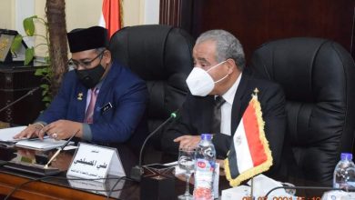 Photo of وزير التموين… تعاون بين مصر وماليزيا لتبادل الخبرات في مجال إنتاج الزيوت