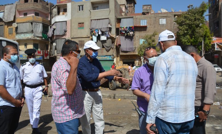 Photo of لليوم الثانى على التوالي.. محافظ القليوبية يتابع إزالة تراكمات القمامة من شوارع حي شرق شبرا الخيمة