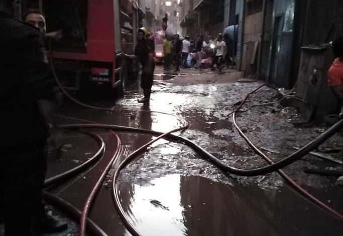 Photo of عاجل| السيطرة على حريق نشب في مصنع منسوجات بشبرا الخيمة وتبريد الموقع 